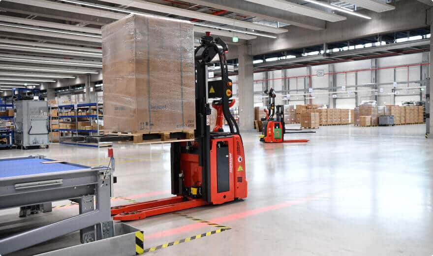 Anemoon vis angst Zullen Automated Guided Vehicle (AGV) - Reesink Logistic Solutions